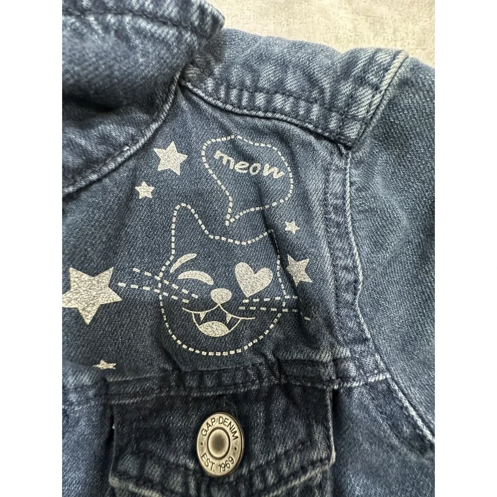 Gap Denim Jacket Girls Size XS Blue Jean‎ Buttons Artsy Cat Meow Long Sleeve EUC